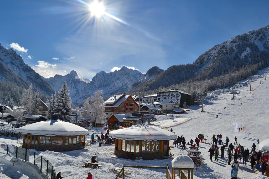 Apartment Mojstrovka With Terrace In City Center Kranjska Gora Oda fotoğraf