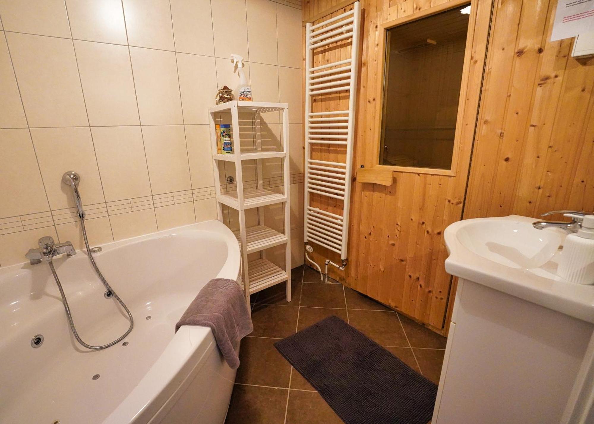 Apartment Mojstrovka With Terrace In City Center Kranjska Gora Dış mekan fotoğraf